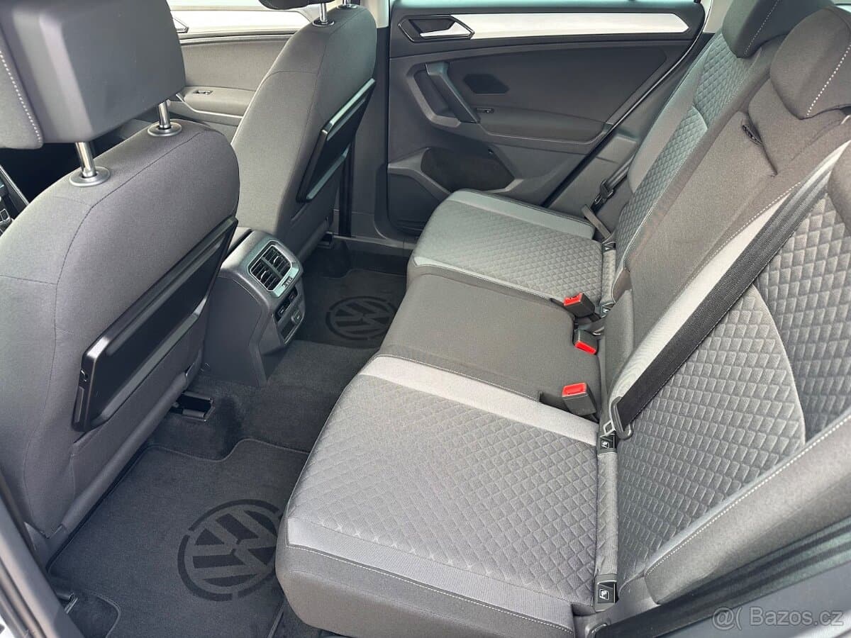2017 Volkswagen TIGUAN - 6
