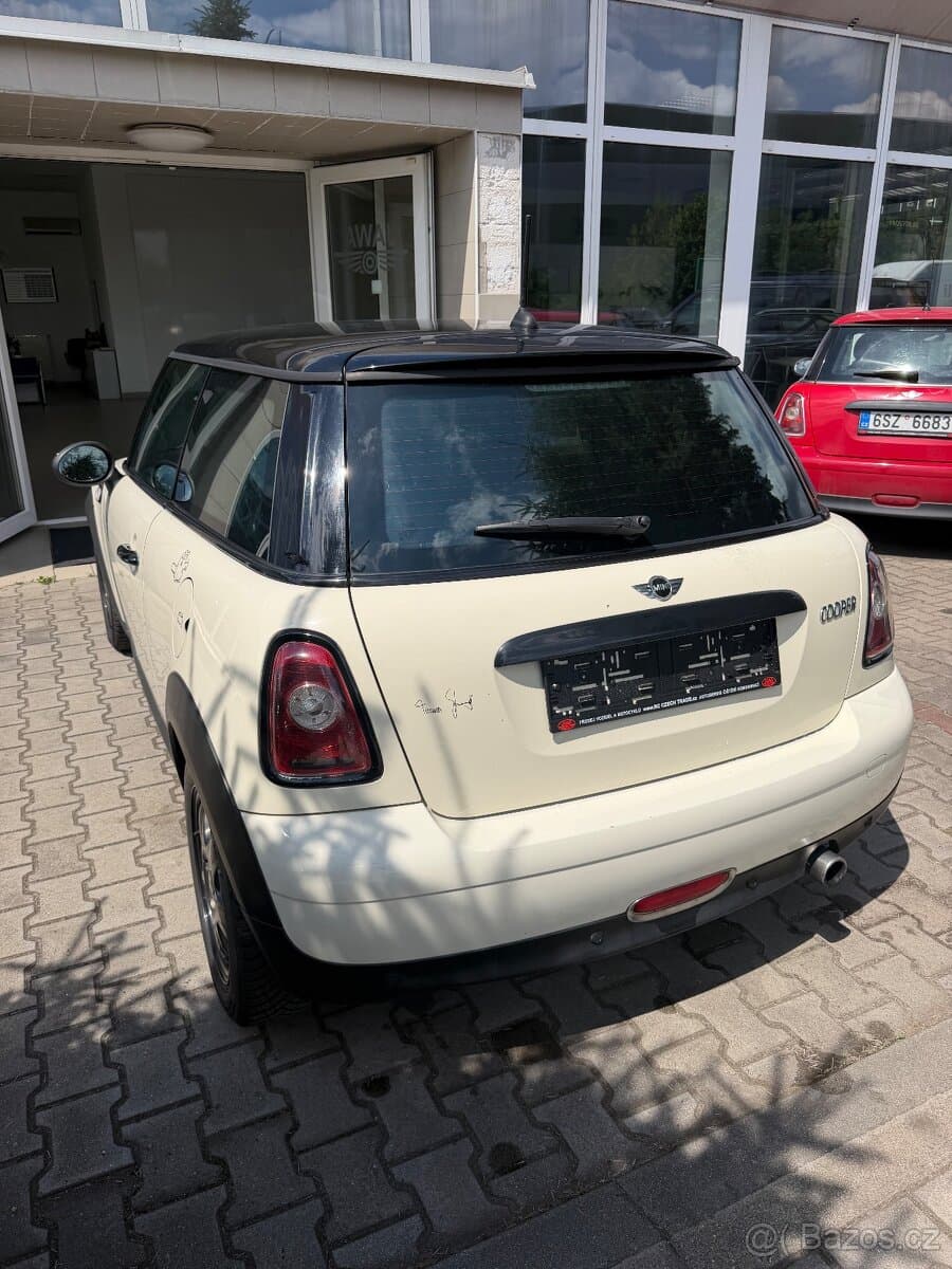 2010 Mini COOPER - 6