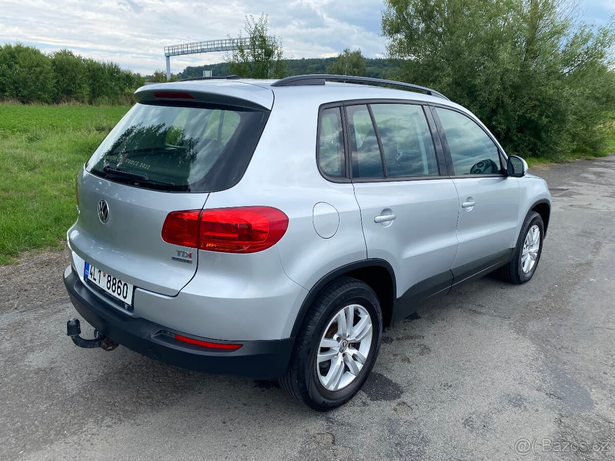 2012 Volkswagen TIGUAN - 6