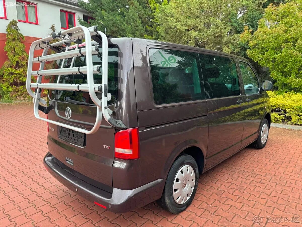 2011 Volkswagen MULTIVAN - 6