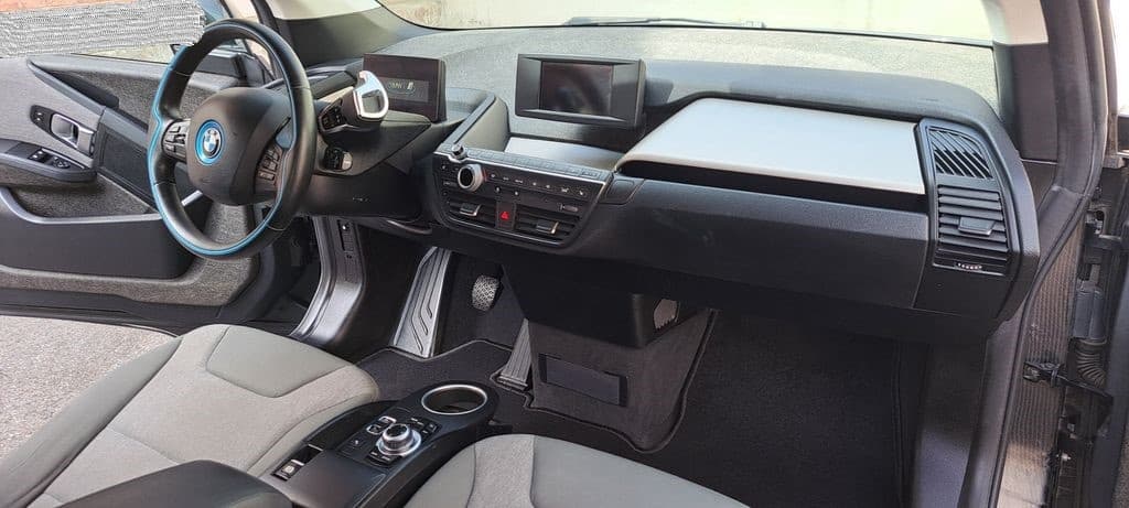 2015 BMW i3 - 6
