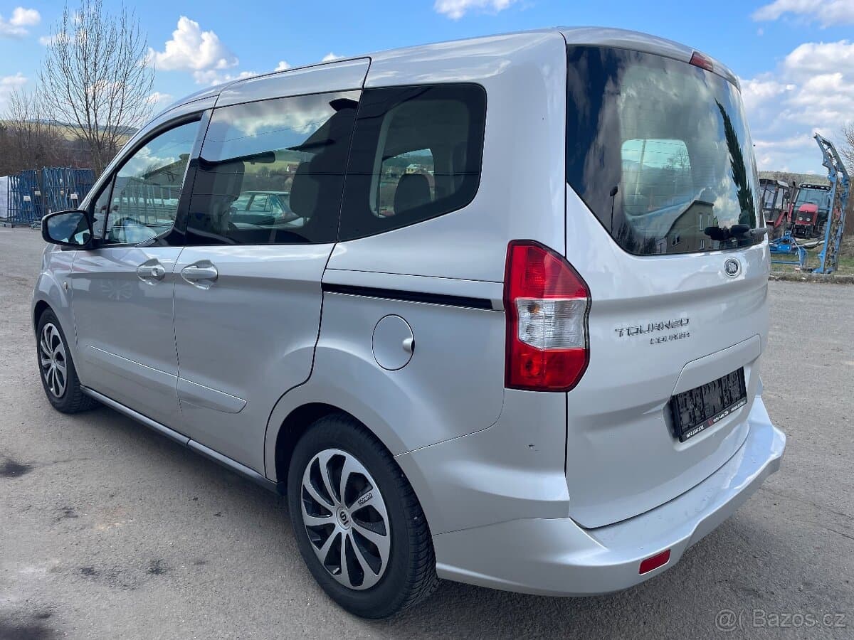 2015 Ford TOURNEO - 6