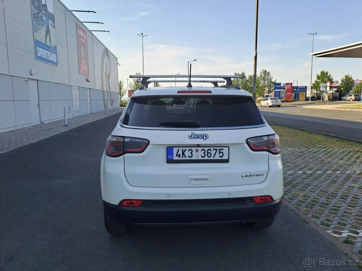 2019 Jeep COMPASS - 6