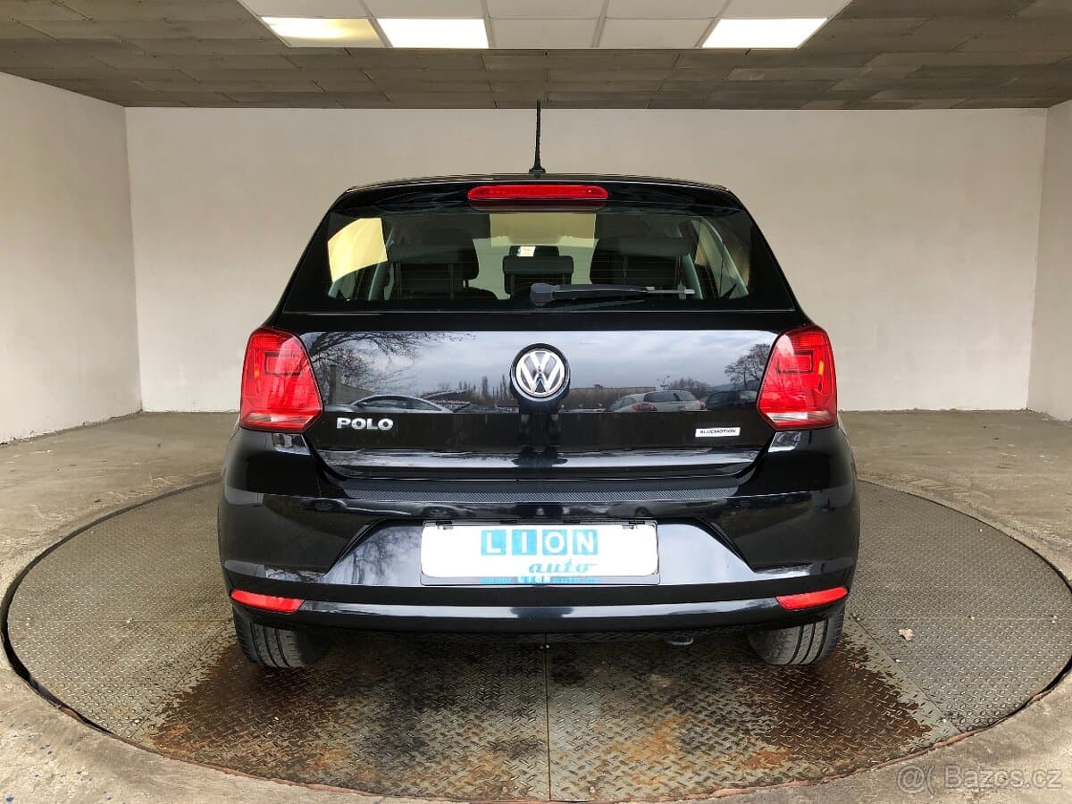 2017 Volkswagen POLO - 6