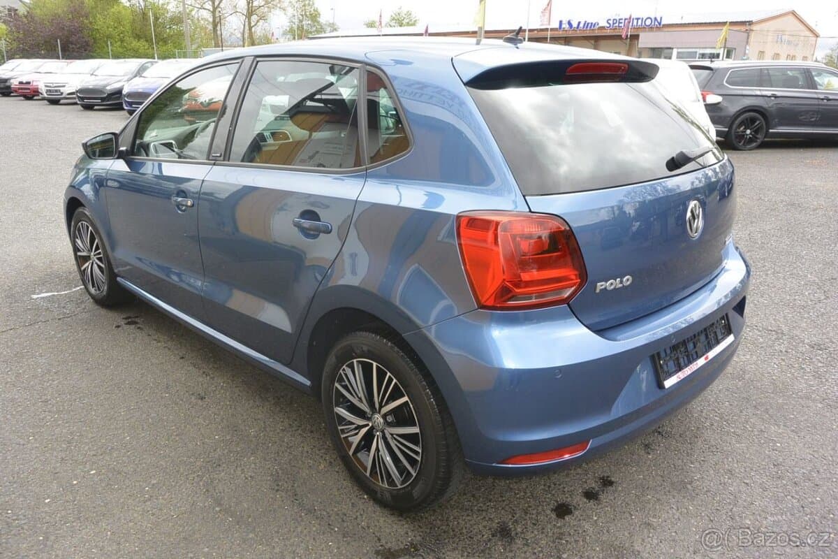2017 Volkswagen POLO - 6