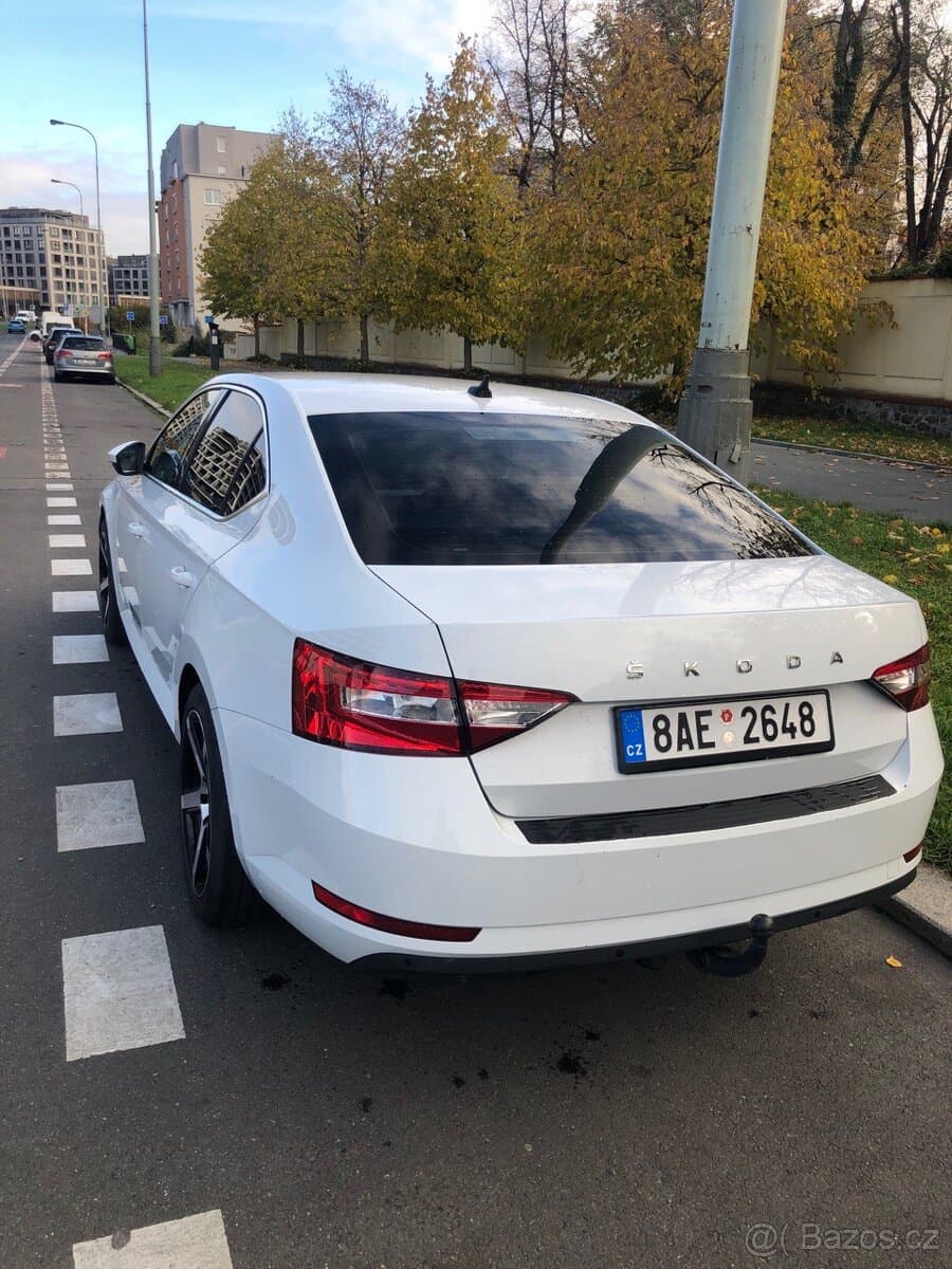2020 Škoda SUPERB - 6