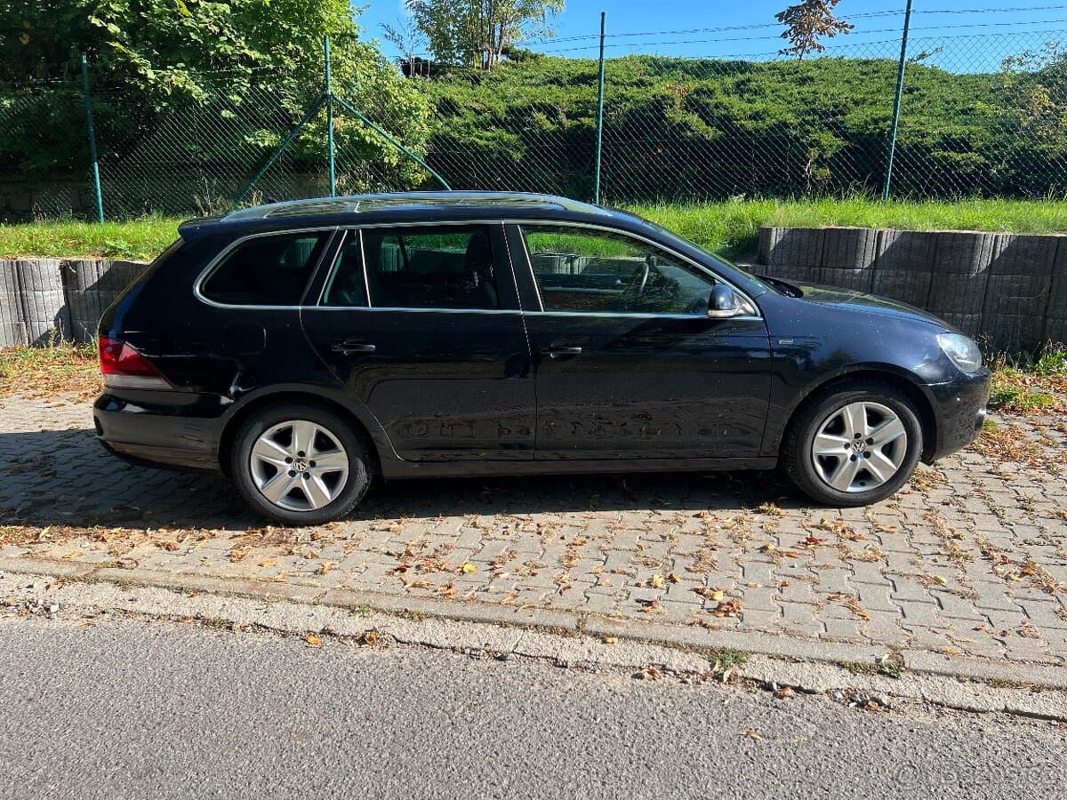 2010 Volkswagen GOLF - 6