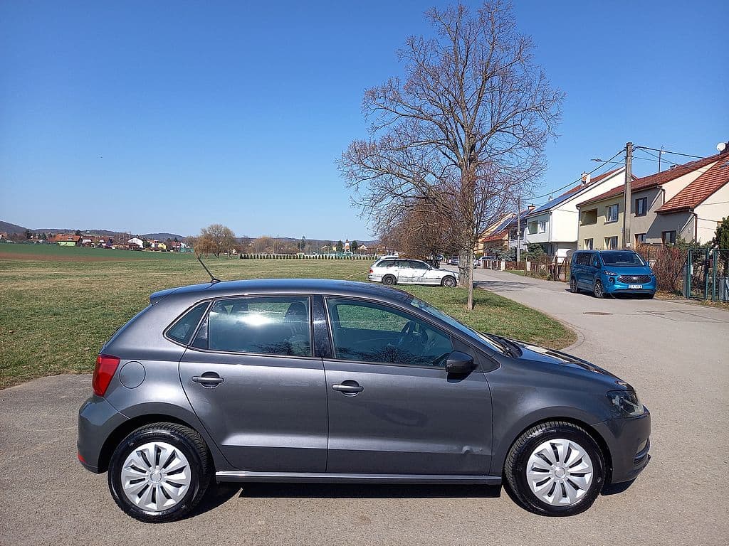 2017 Volkswagen POLO - 6