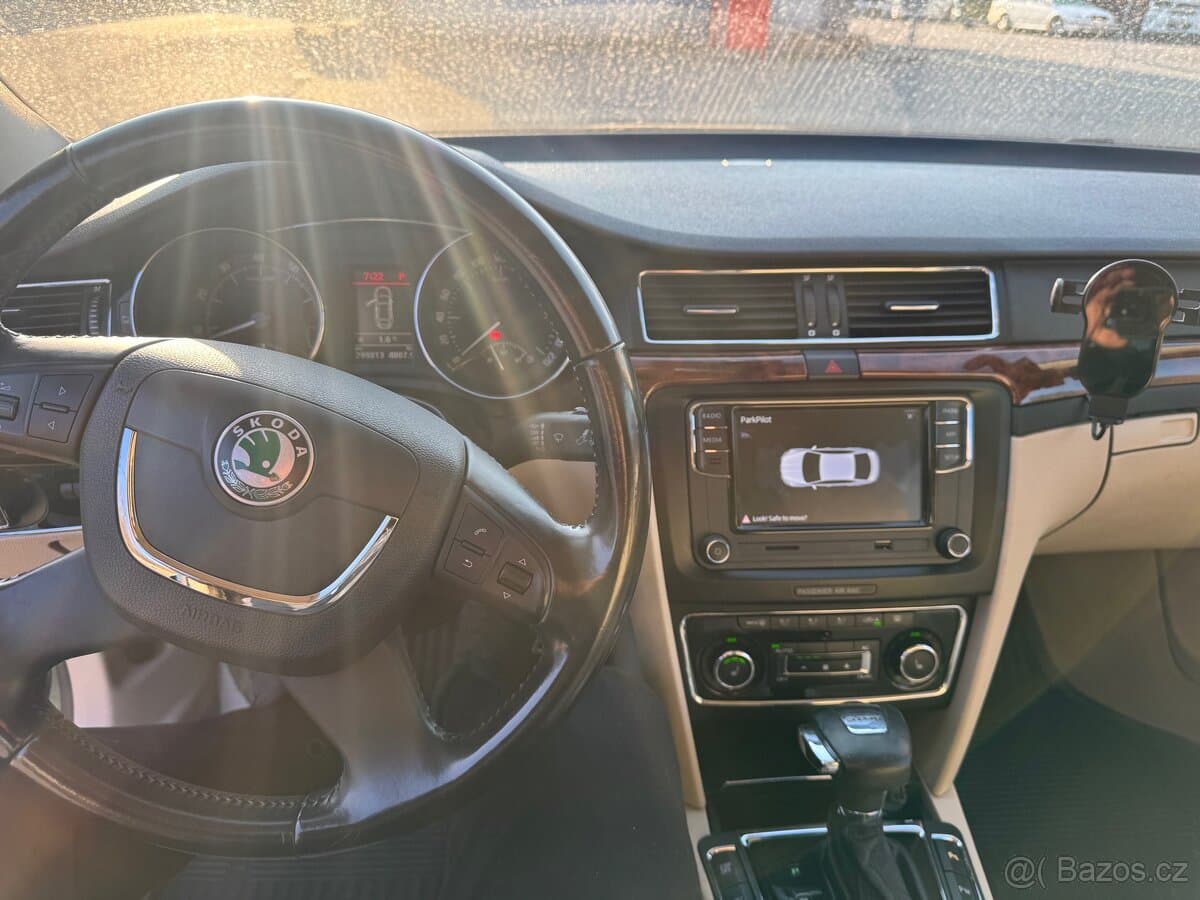2009 Škoda SUPERB - 6