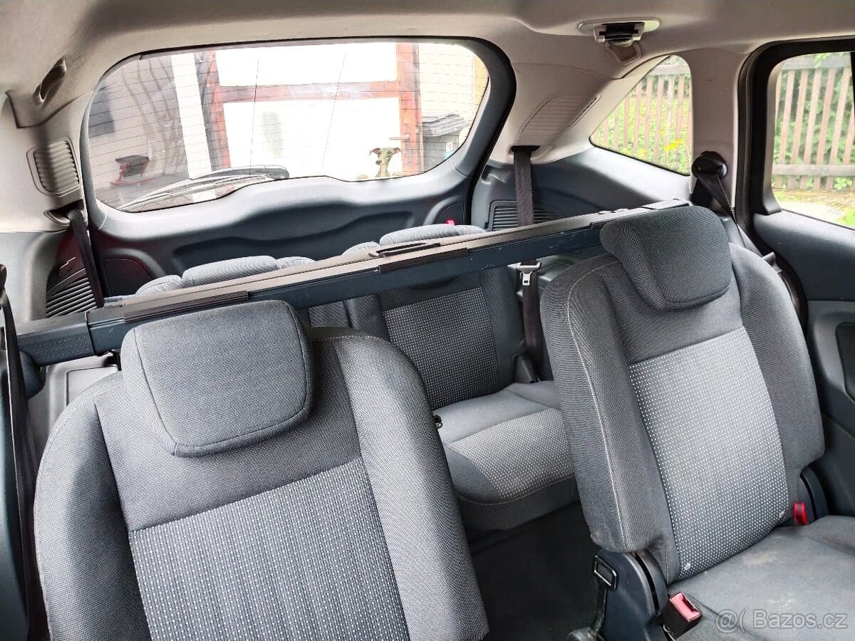 2010 Ford C-MAX - 6