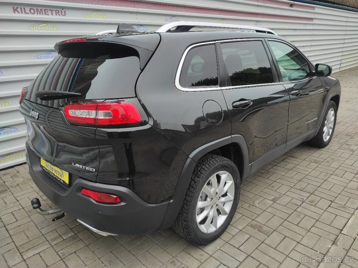 2016 Jeep CHEROKEE - 6