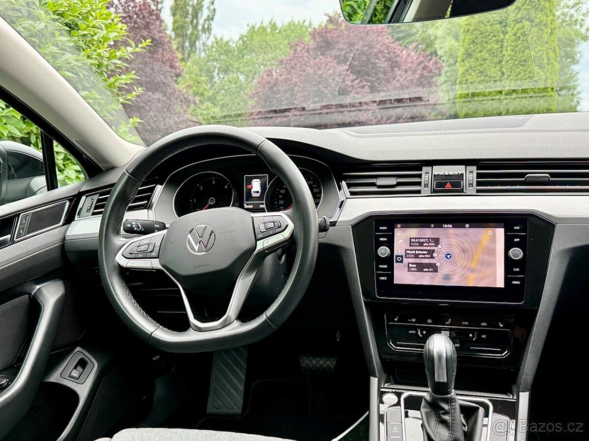 2023 Volkswagen PASSAT - 6