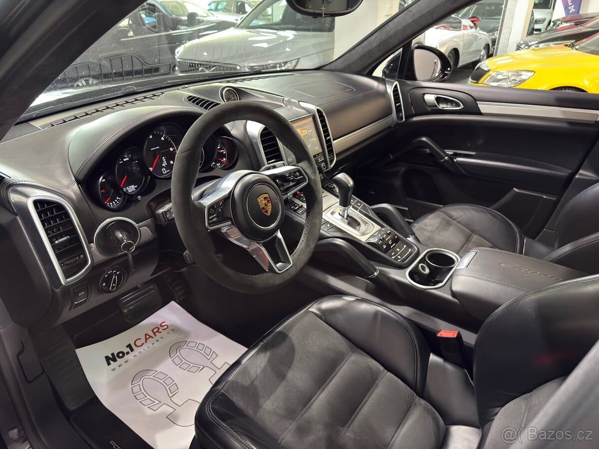 2016 Porsche CAYENNE - 6
