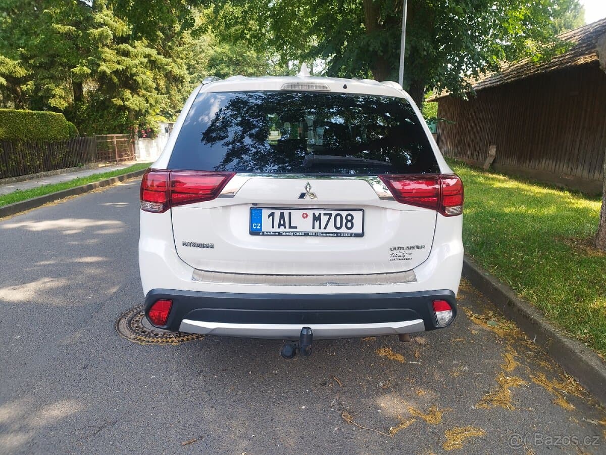 2017 Mitsubishi OUTLANDER - 6