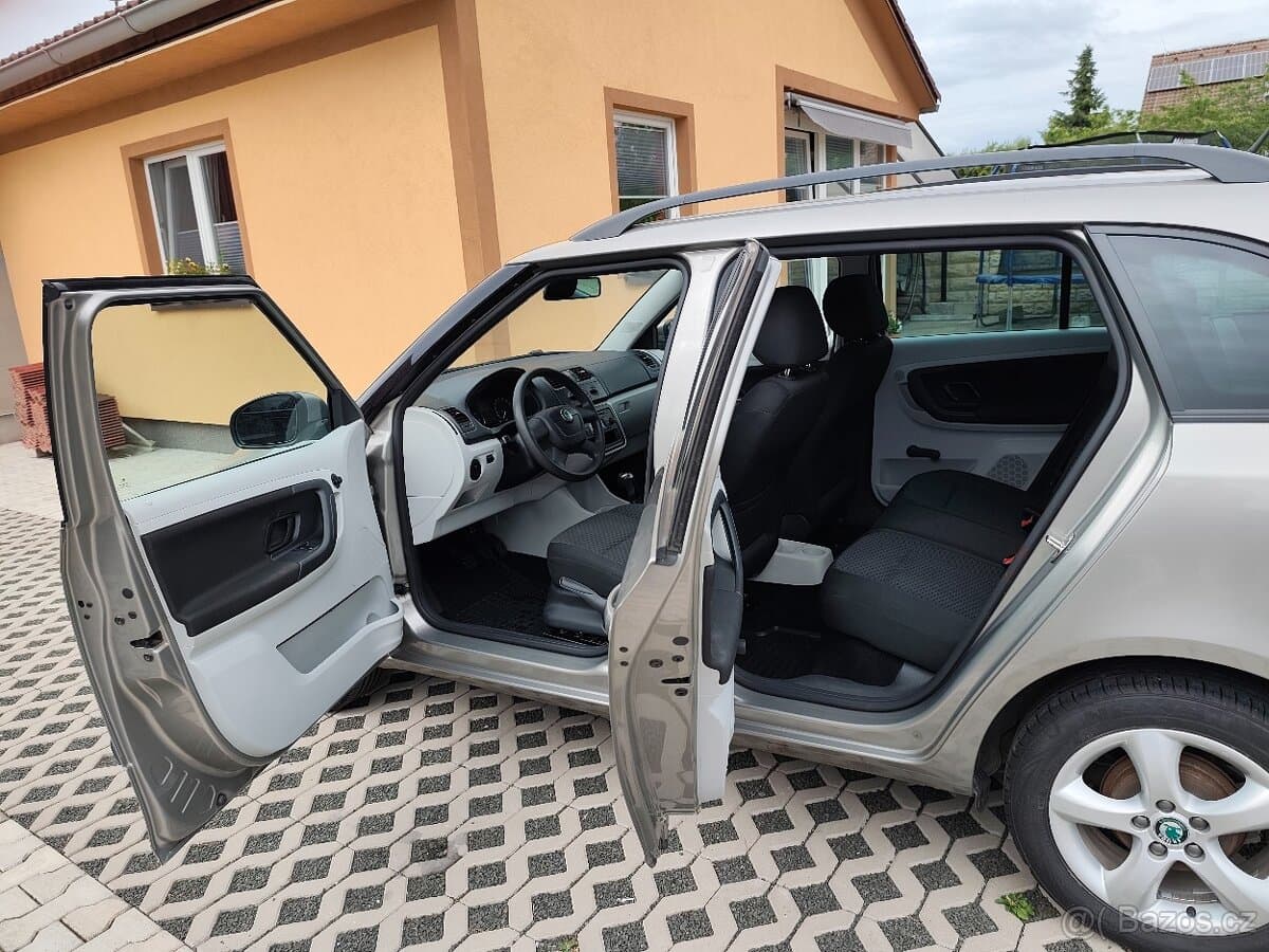 2011 Škoda FABIA - 6