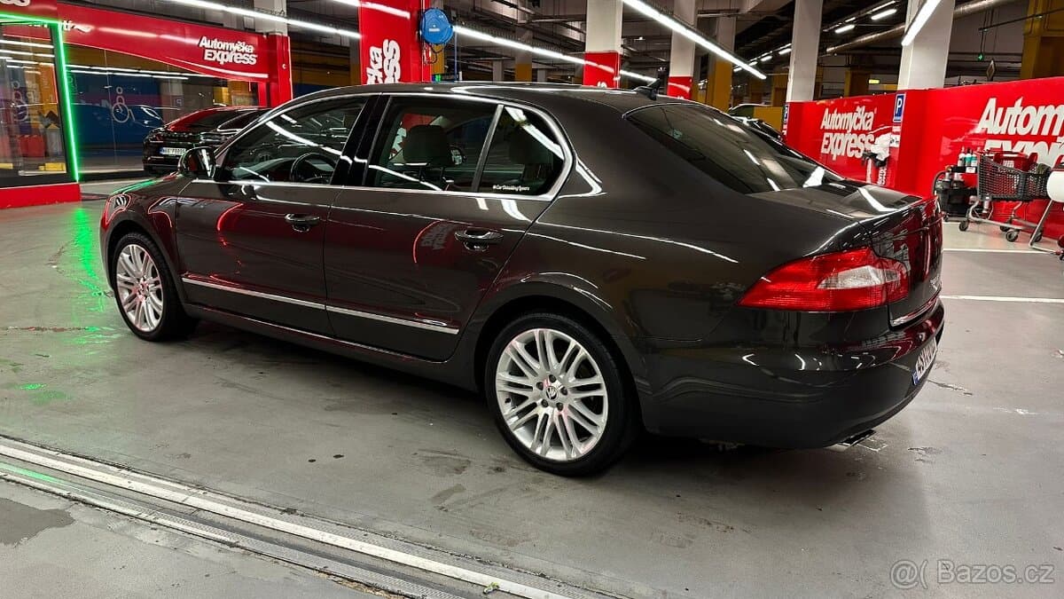 2010 Škoda SUPERB - 6