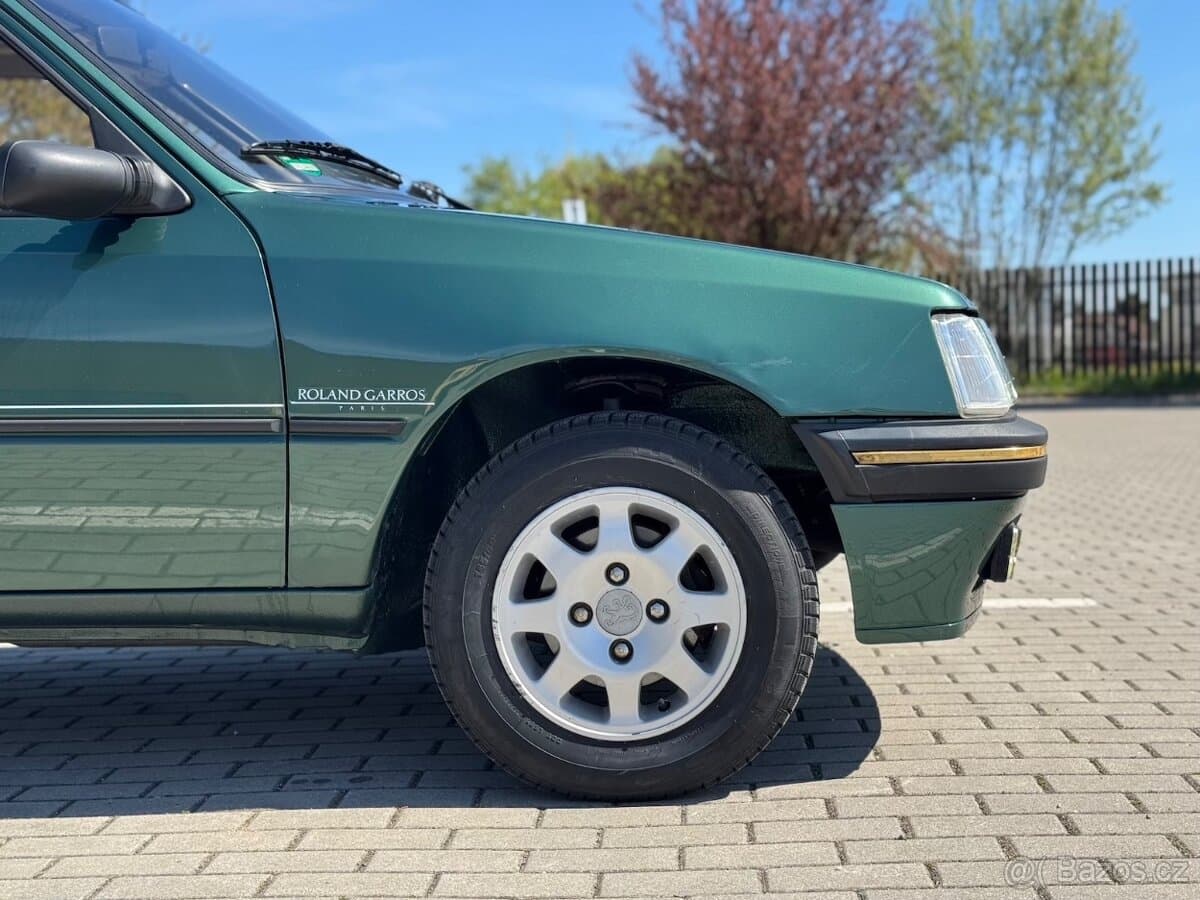 1992 Peugeot 205 - 6