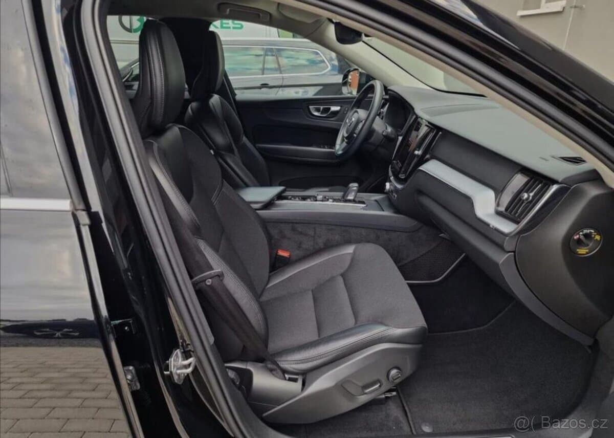 2021 Volvo XC60 - 6