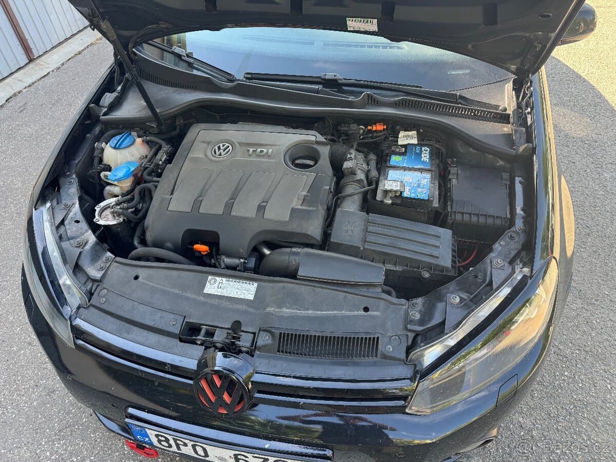 Volkswagen GOLF - 6
