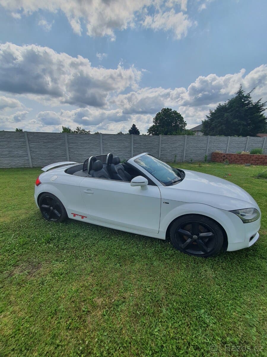 2011 Audi TT - 6