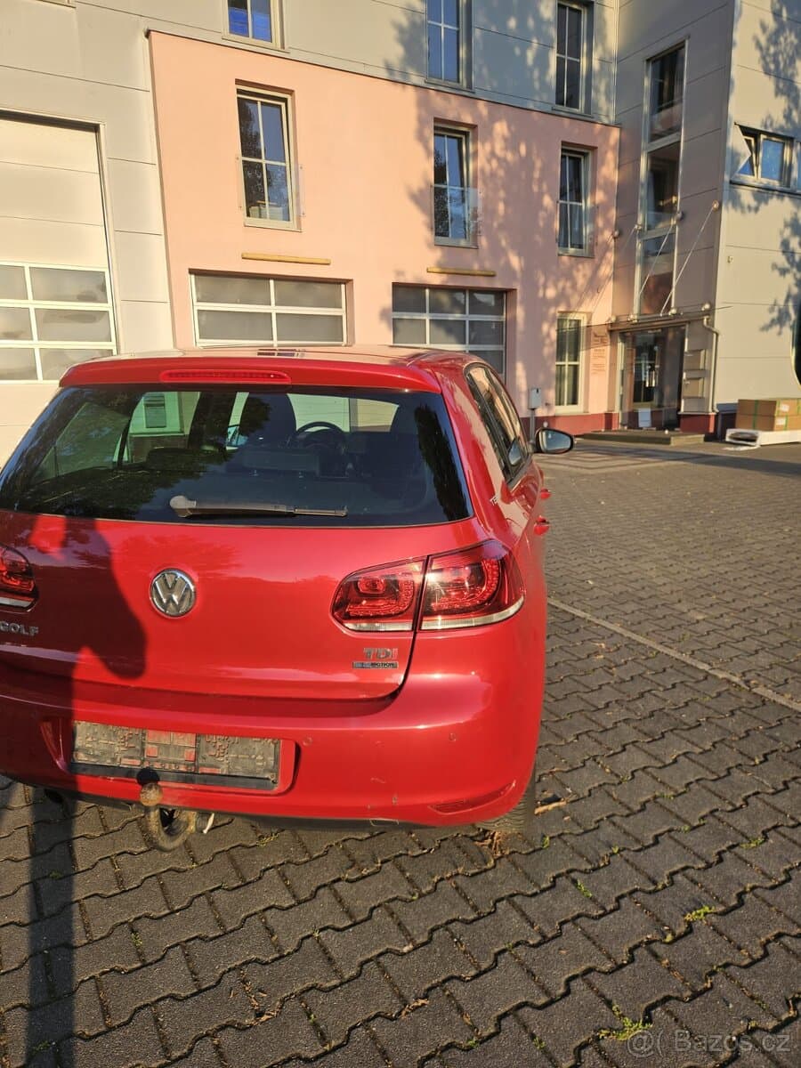 2010 Volkswagen GOLF - 6