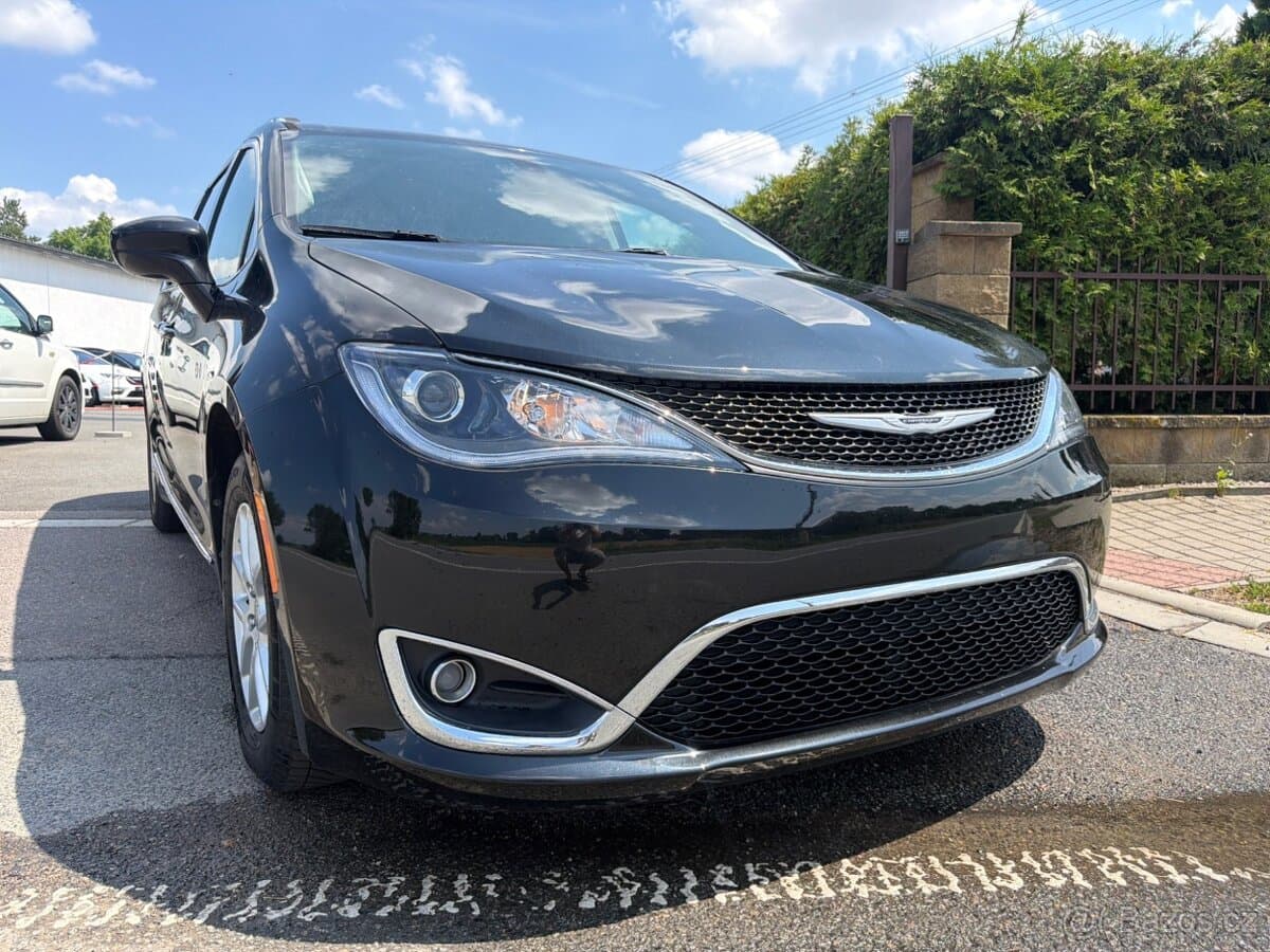 2020 Chrysler PACIFICA - 6