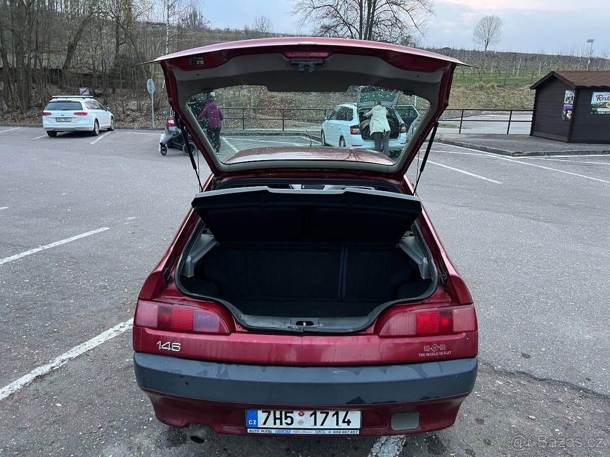 1994 Alfa Romeo 146 - 6