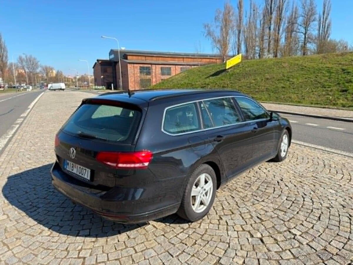 2015 Volkswagen PASSAT - 6