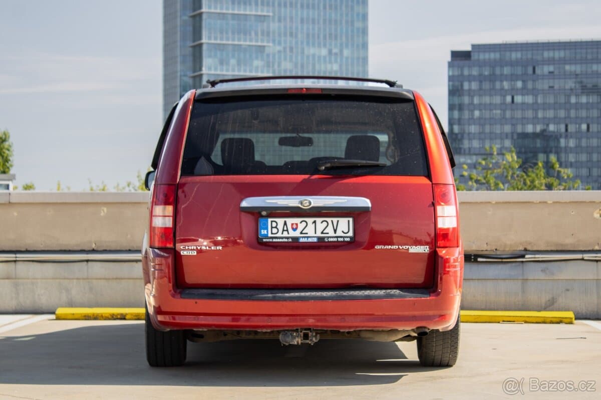 2009 Chrysler VOYAGER - 6