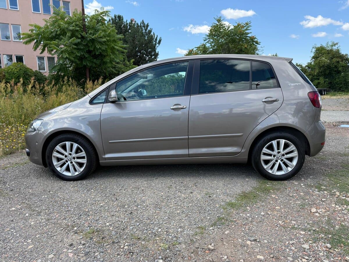 2011 Volkswagen GOLF - 6