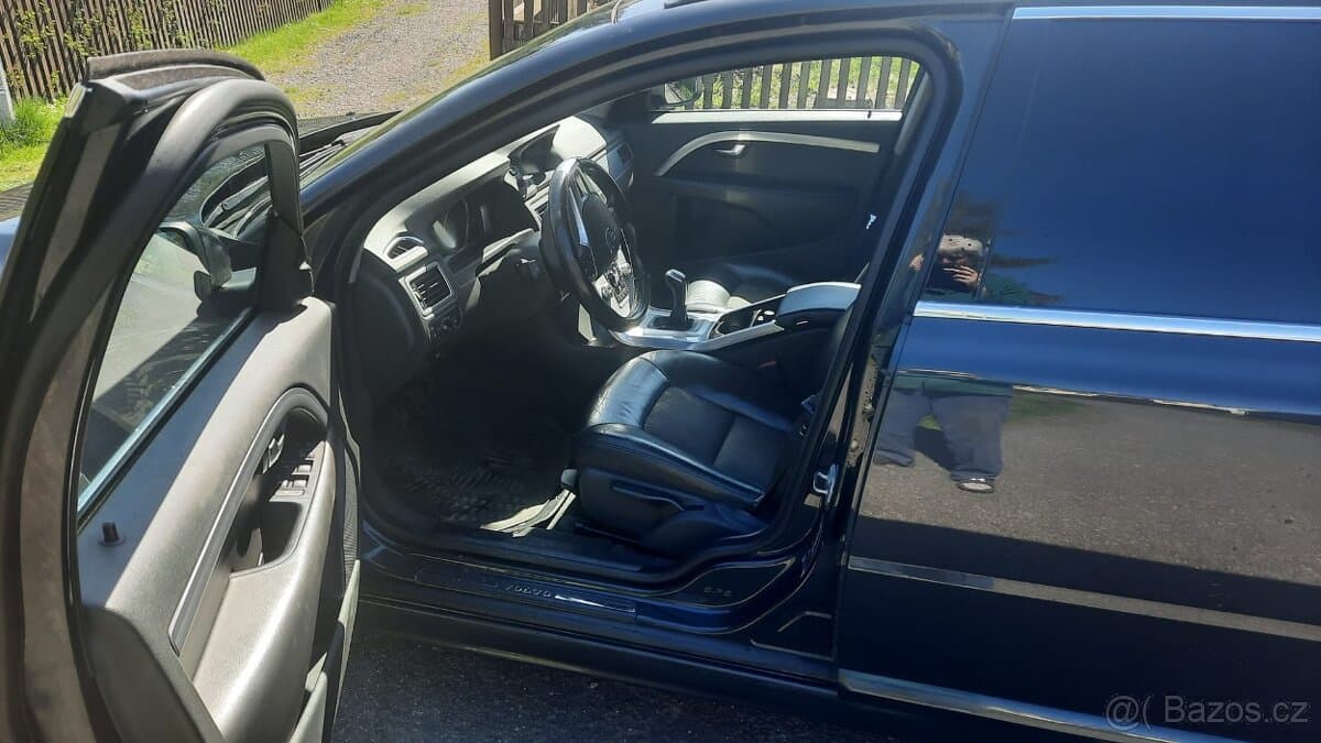 2014 Volvo V70 - 6
