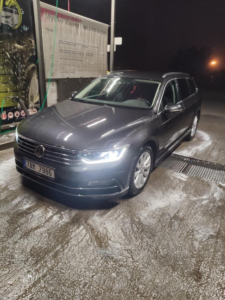 2019 Volkswagen PASSAT - 6