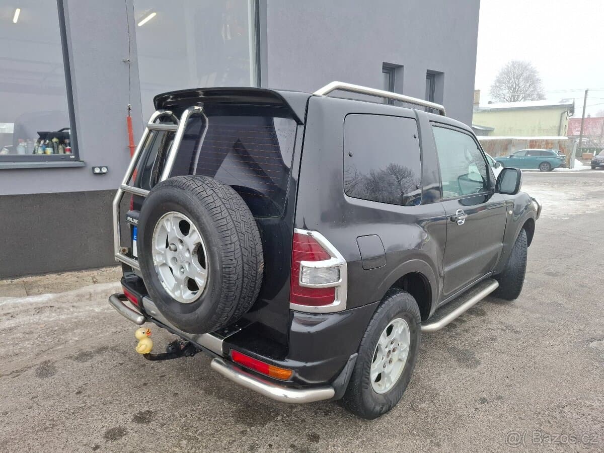 2000 Mitsubishi PAJERO - 6