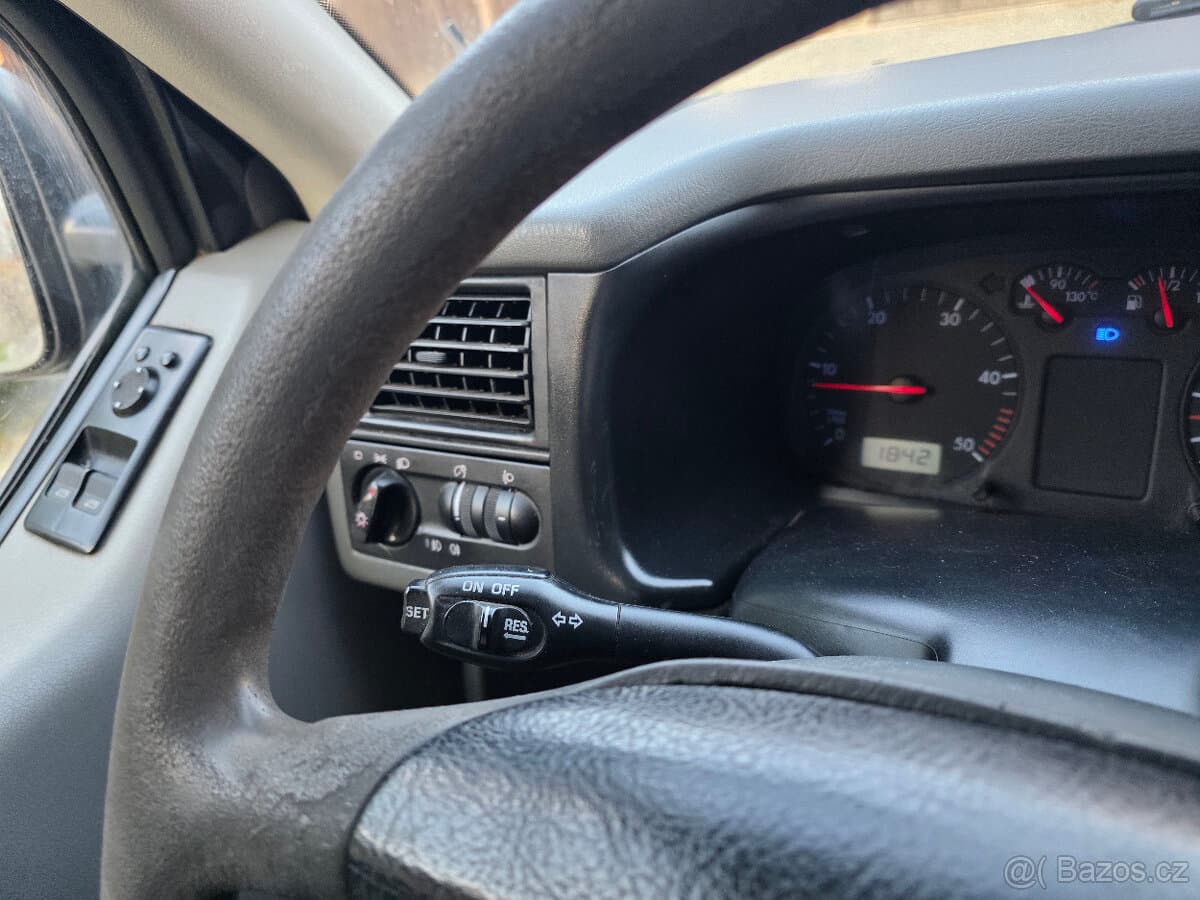2000 Volkswagen CARAVELLE - 6