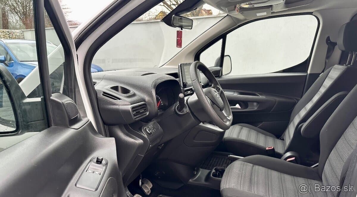 2023 Opel COMBO - 6