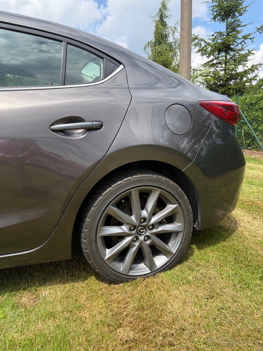 2018 Mazda 3 - 6