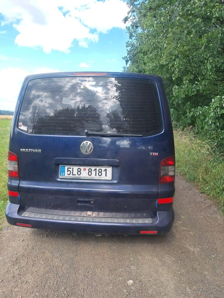 2004 Volkswagen MULTIVAN - 6
