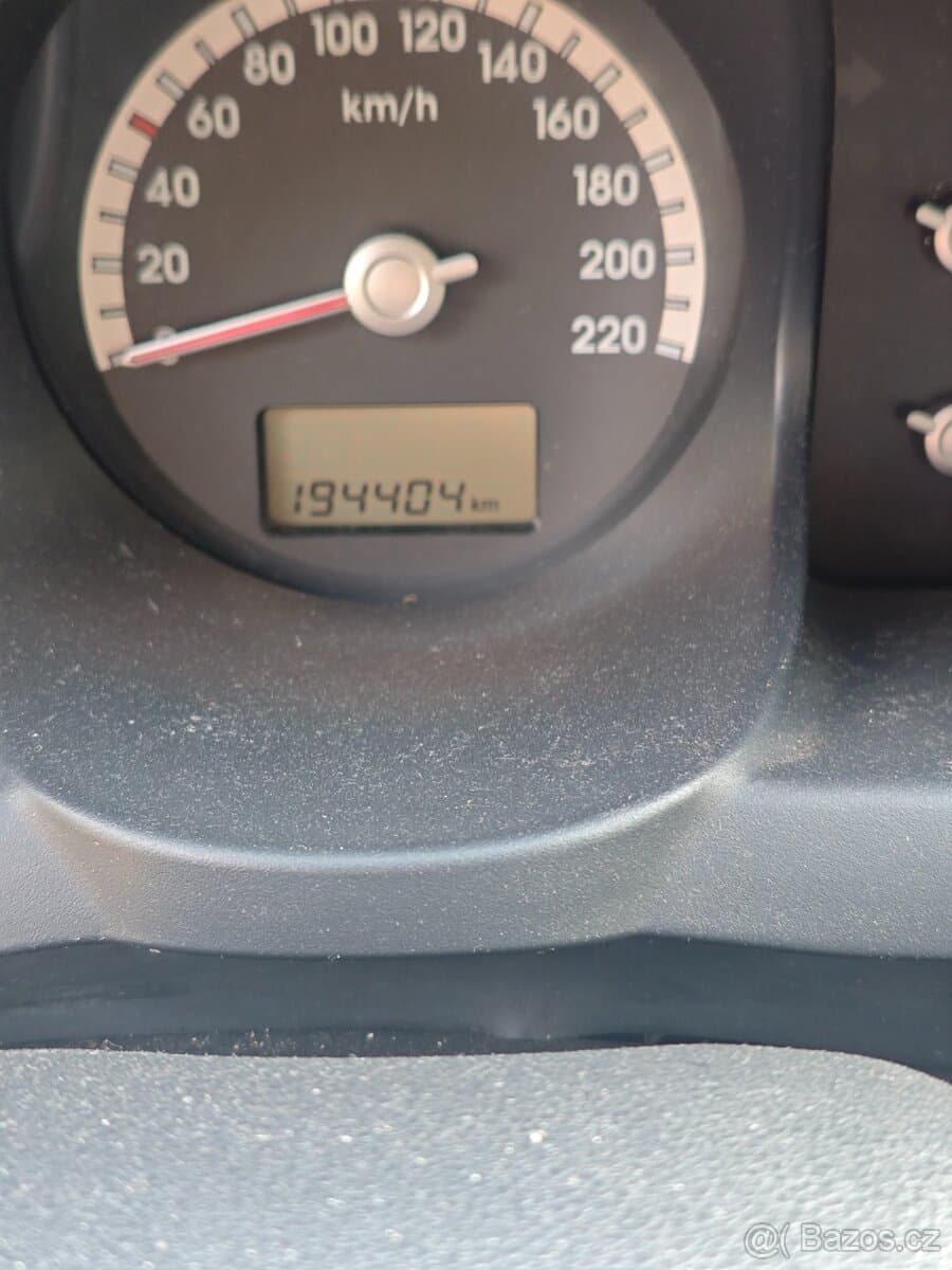 2005 Kia SPORTAGE - 6