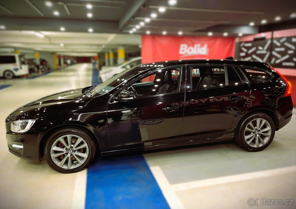 2018 Volvo V60 - 6