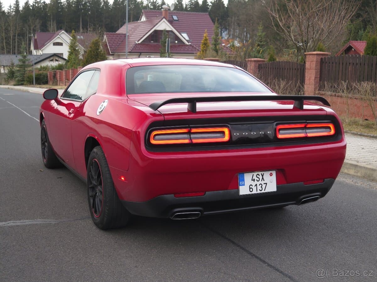 2016 Dodge CHALLENGER - 6