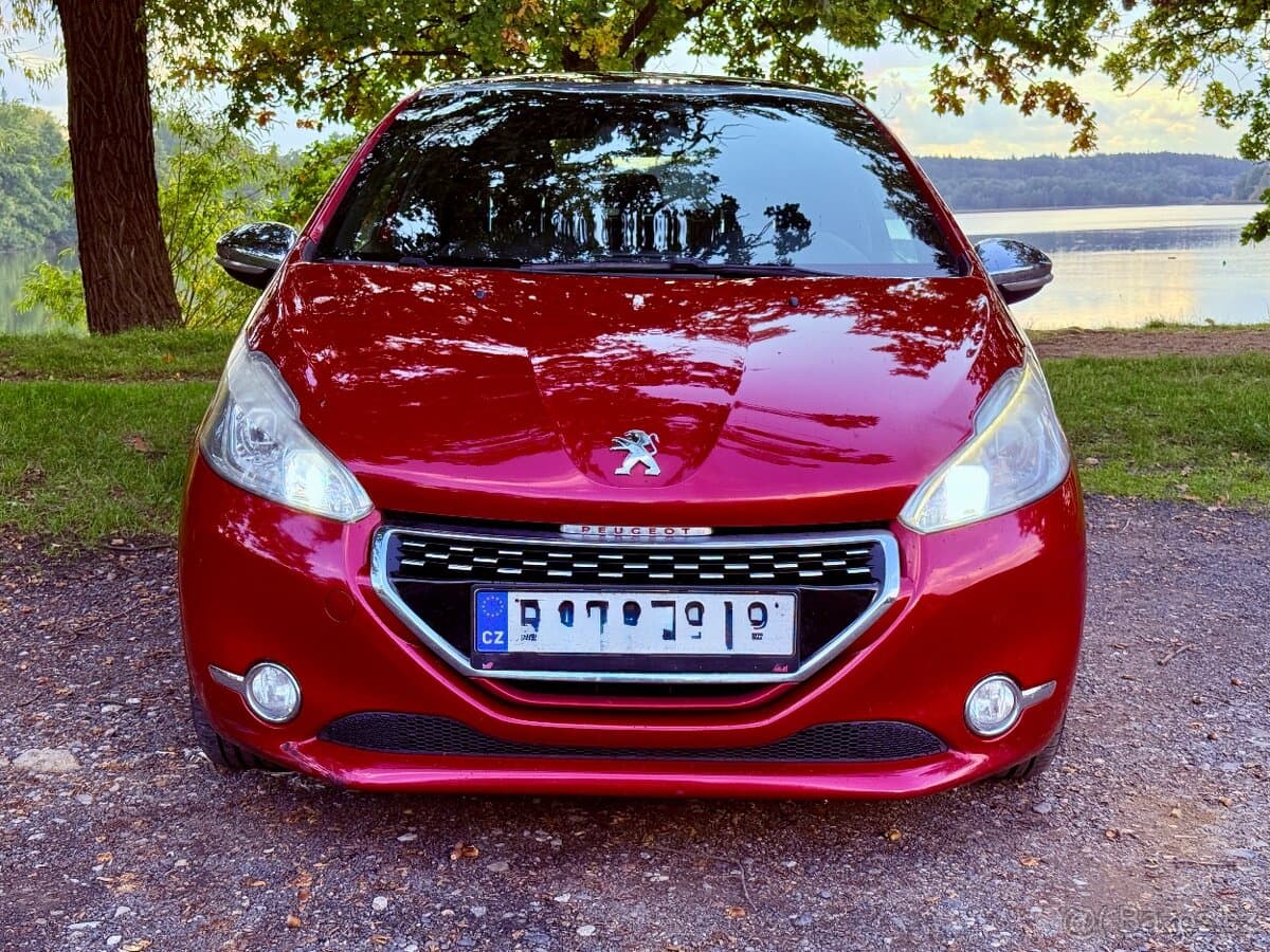 2014 Peugeot 208 - 6