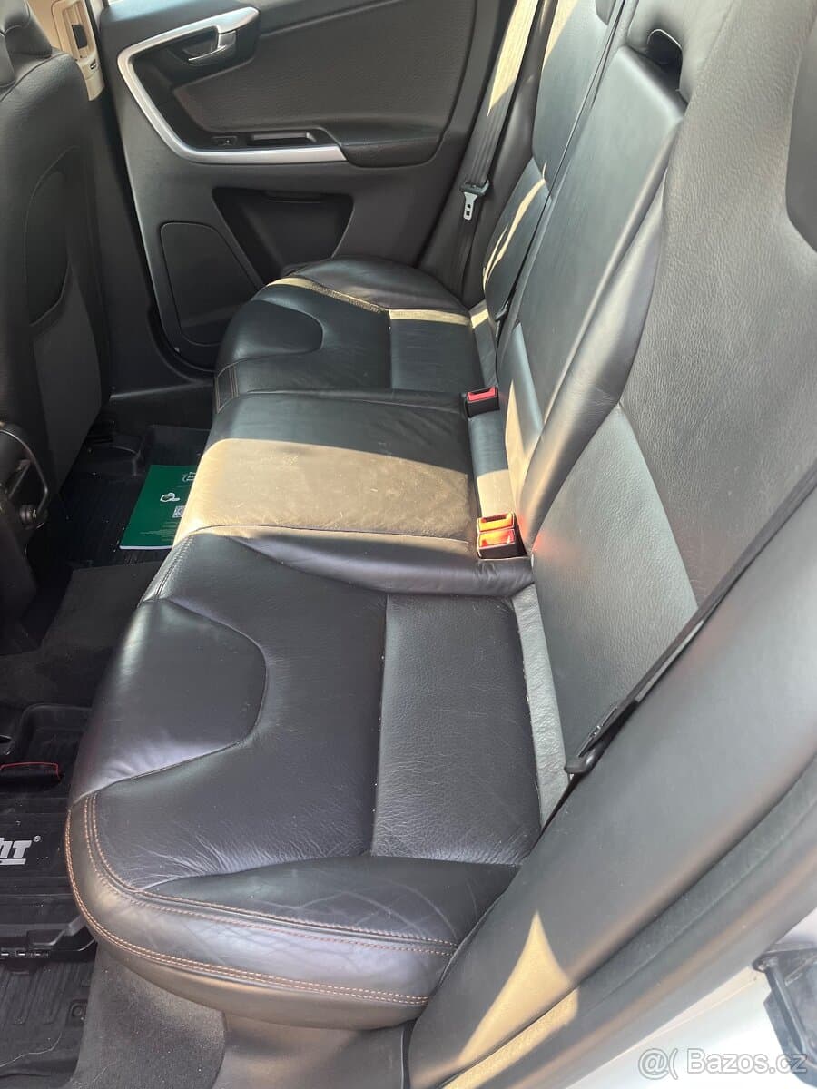 2010 Volvo XC60 - 6