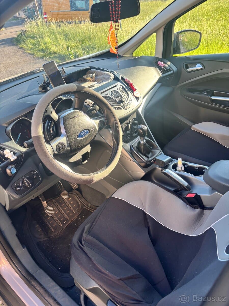 2011 Ford C-MAX - 6