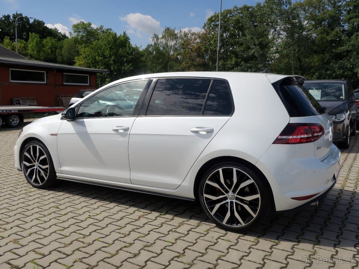 2015 Volkswagen GOLF - 6