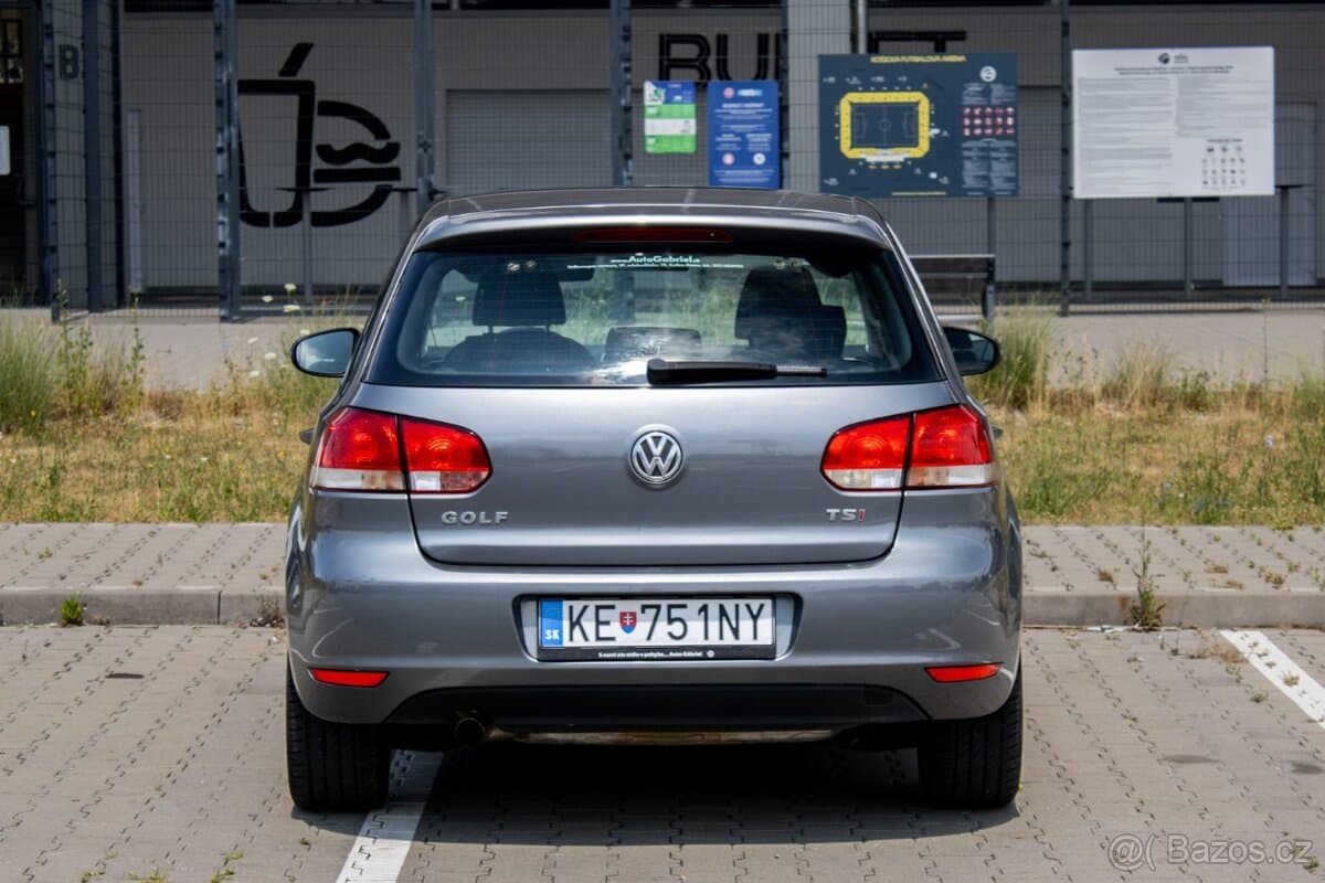 2010 Volkswagen GOLF - 6