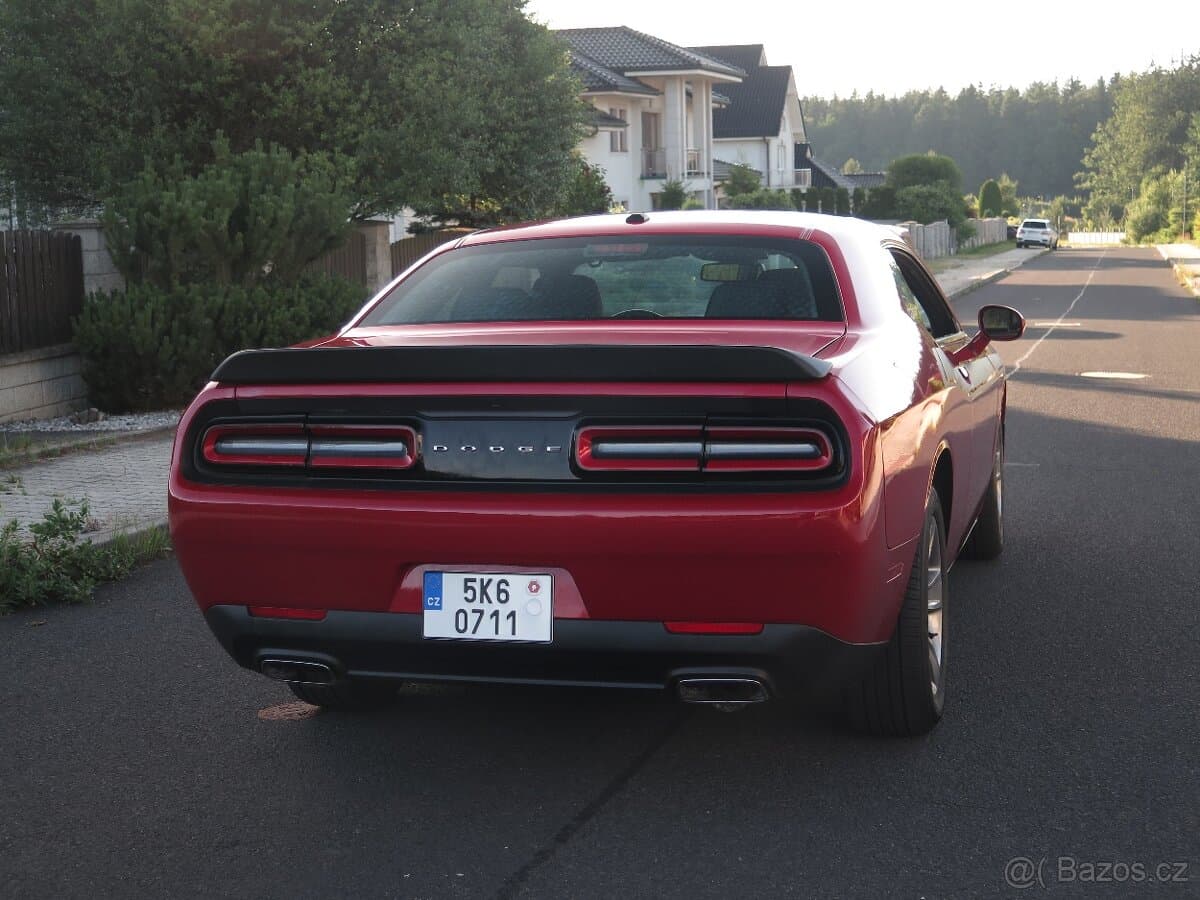 2016 Dodge CHALLENGER - 6