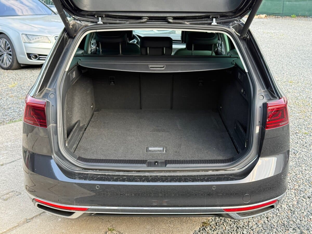 2021 Volkswagen PASSAT - 6
