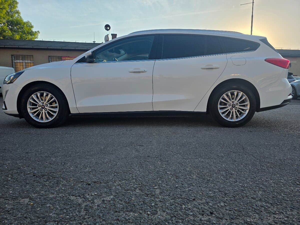 2020 Ford FOCUS - 6