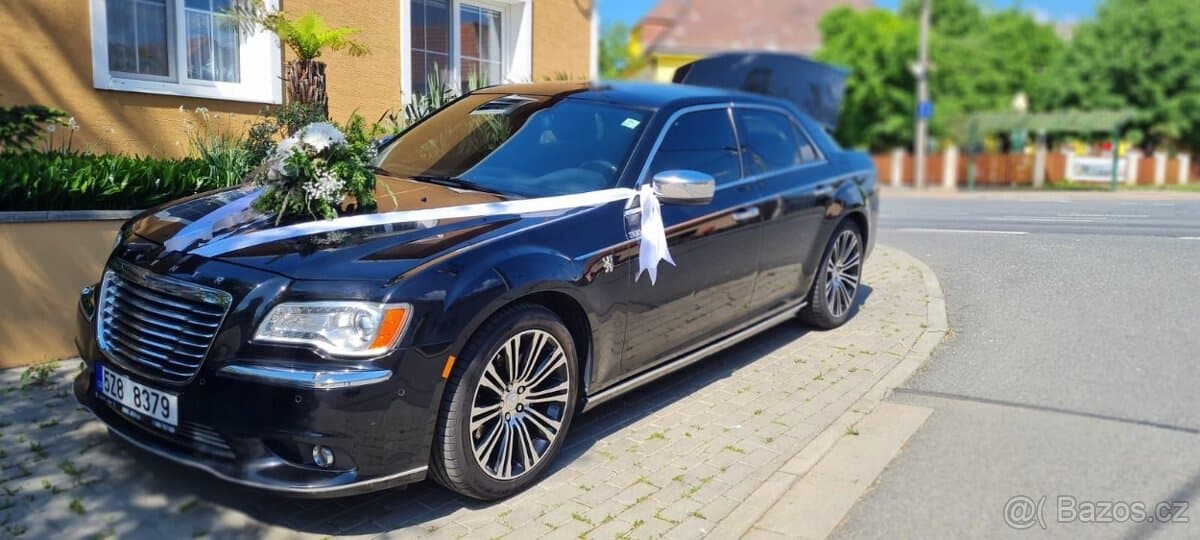 2012 Chrysler 300C - 6