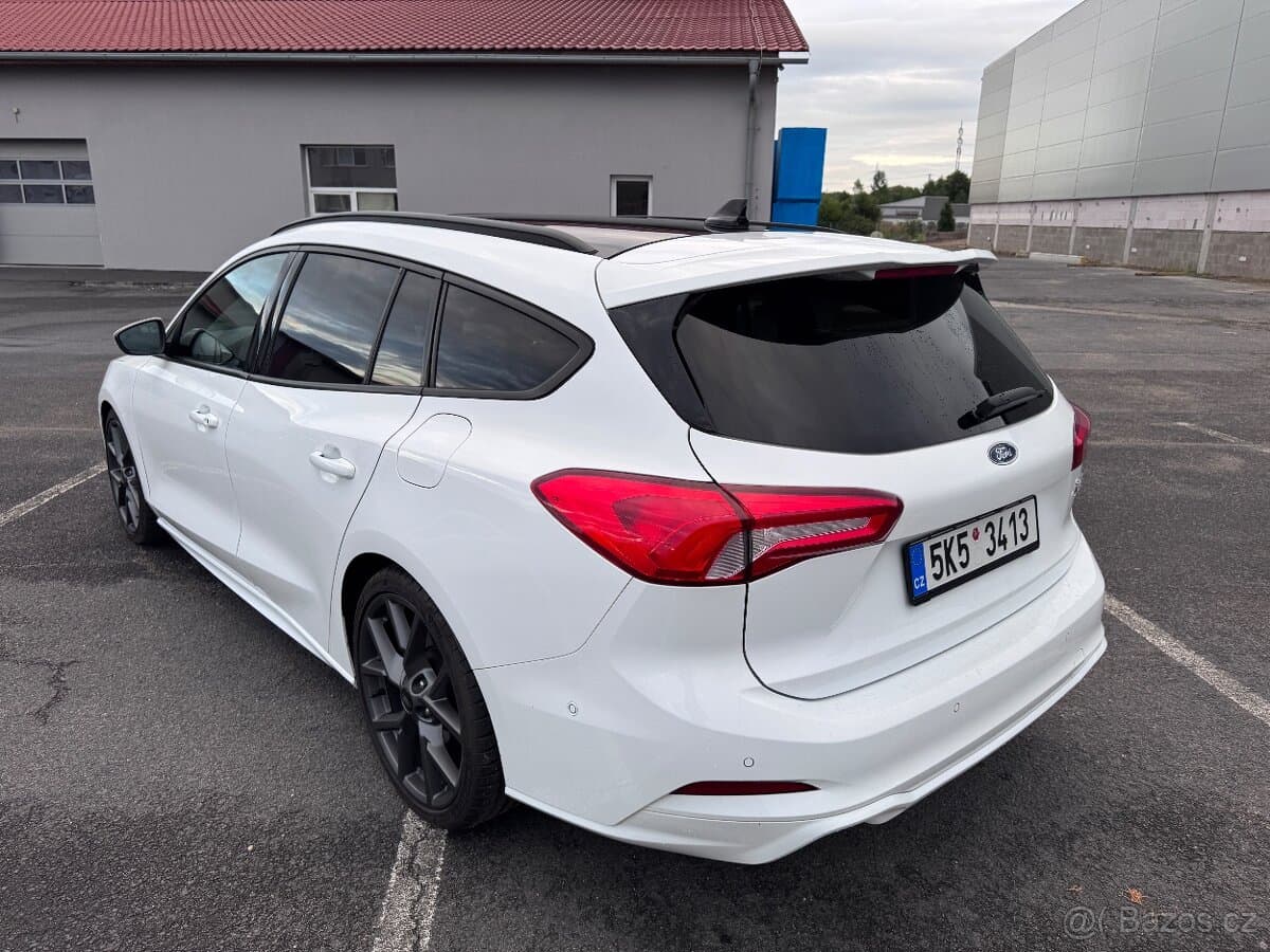 2020 Ford FOCUS - 6